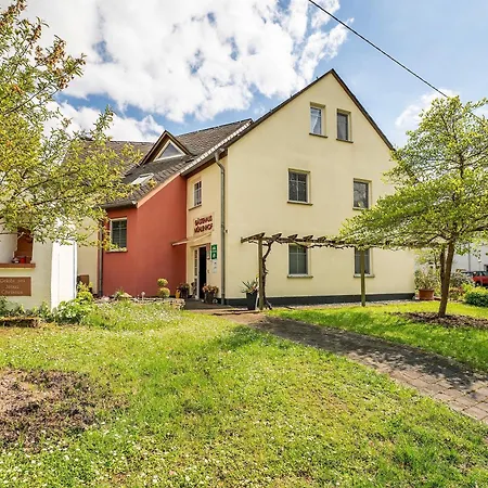 Gaestehaus Muehlenhof - Dornfelder * Maring-Noviand